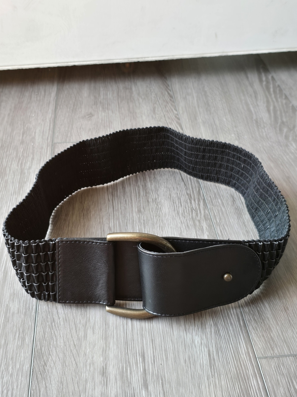 Suzi Roher Canada Wide Black Woven Stretch Belt Brass Buckle Large